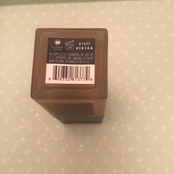 Elf foundation in the shade “cashew” - Picture 3 of 3